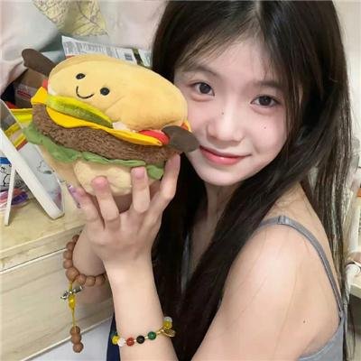 采蘑菇的夫妻