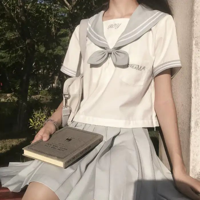 来自红花坂